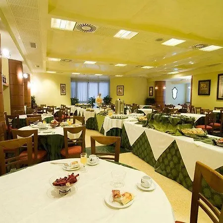 Hotel Appia Park 4*