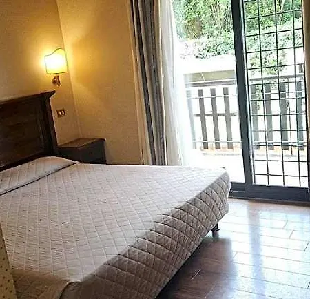 Hotel Appia Park 4*