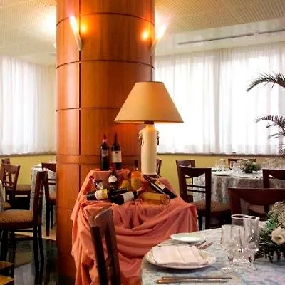 Hotel Appia Park 4*