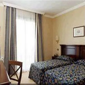 Hotel Appia Park 4*