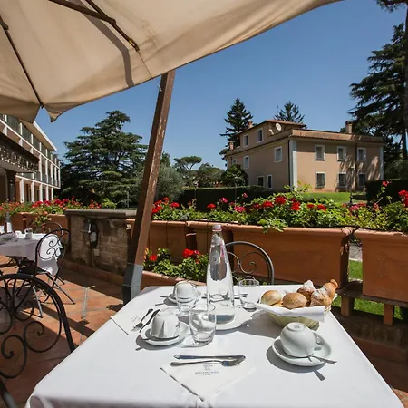 Appia Park 4*