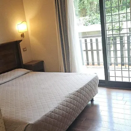 Appia Park 4*